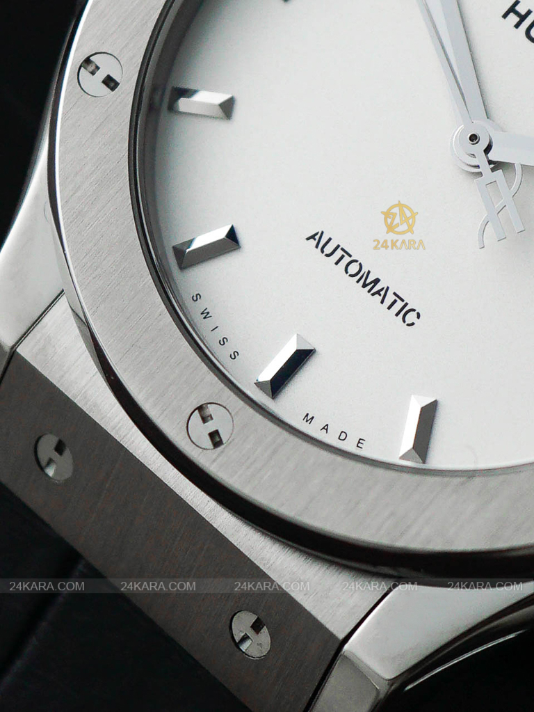 Đồng hồ Hublot Classic Fusion Titanium Opalin 542.NX.2611.LR