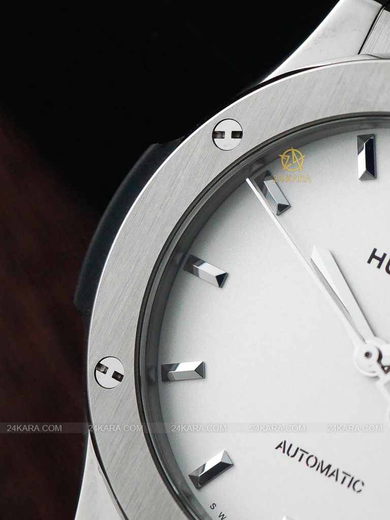 Đồng hồ Hublot Classic Fusion Titanium Opalin 542.NX.2611.LR