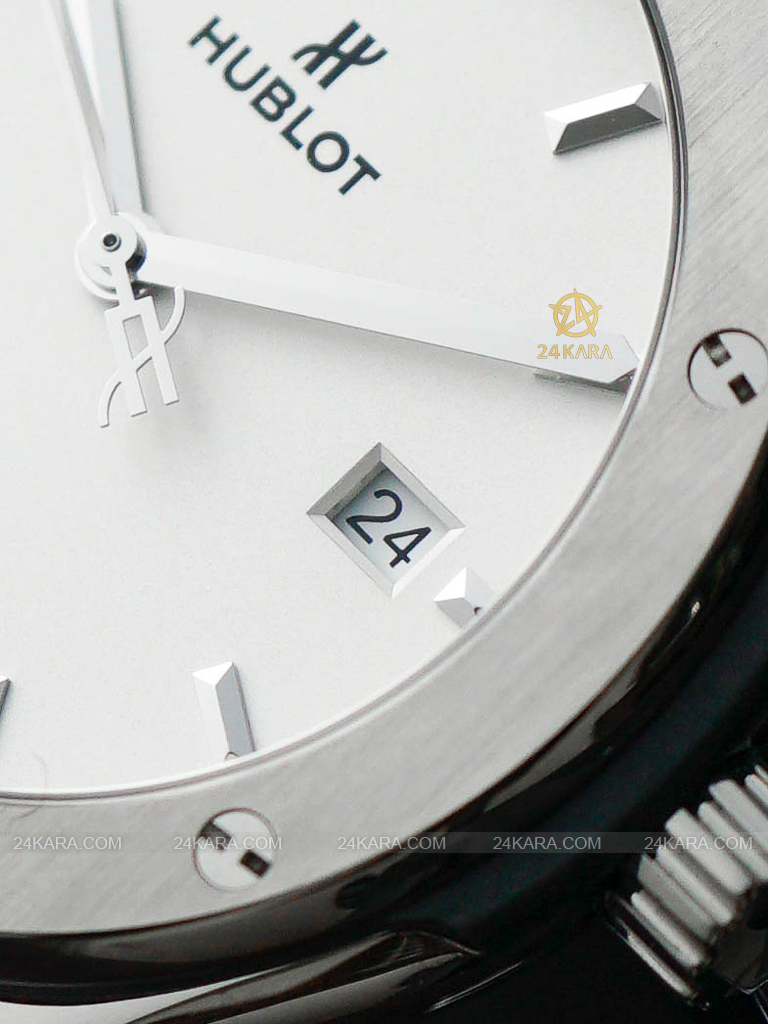 Đồng hồ Hublot Classic Fusion Titanium Opalin 542.NX.2611.LR