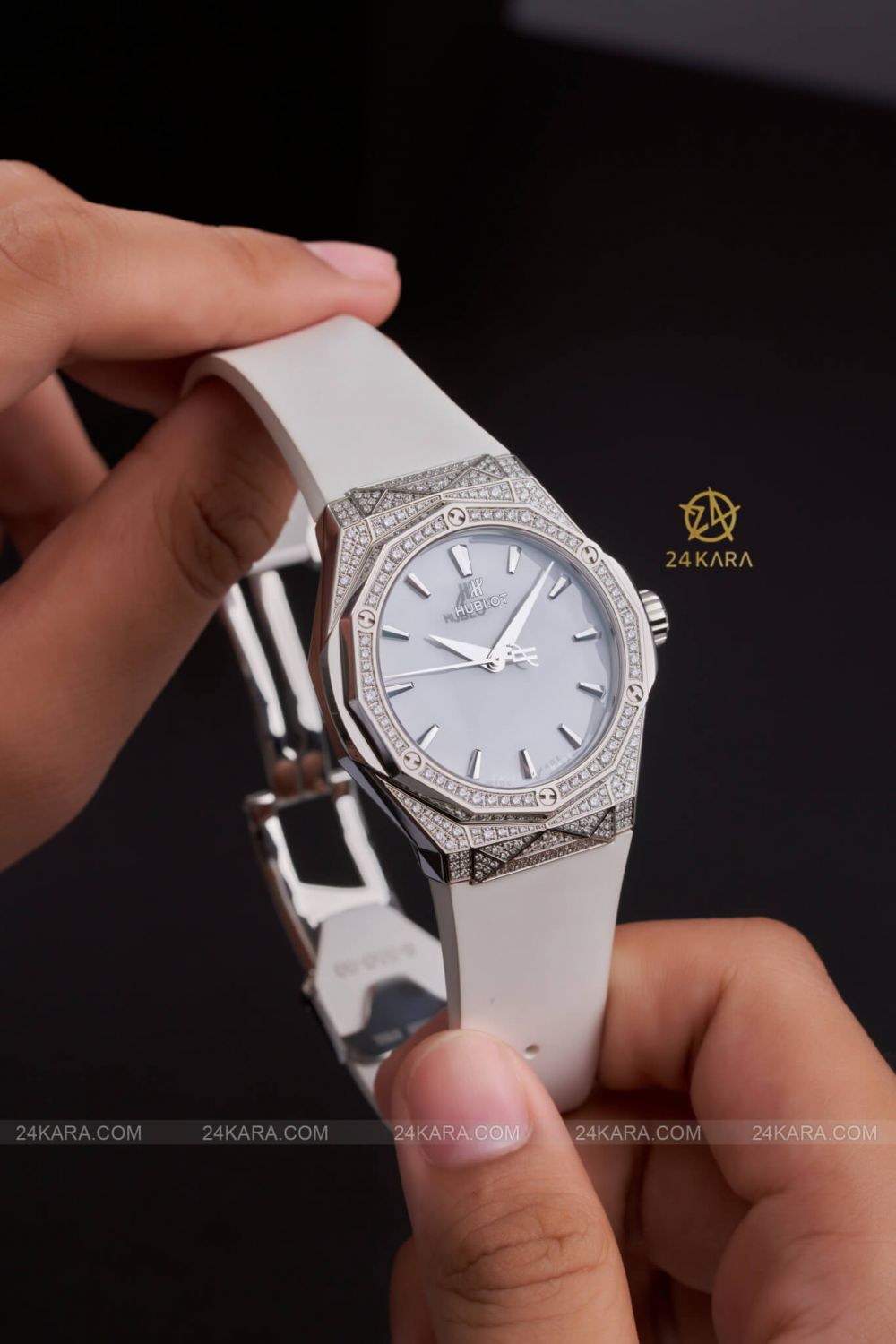 Đồng hồ Hublot Classic Fusion Orlinski Titanium White Pav&eacute; 550.NS.2200.RW.1604.ORL20 - Lướt