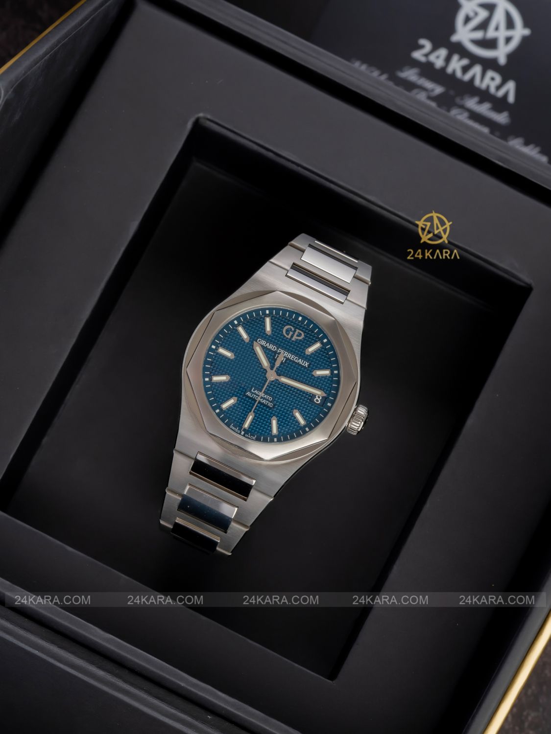 Đồng hồ Girard Perregaux Laureato Blue 81010-11-431-11A