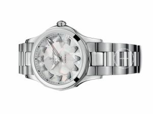 Đồng hồ Corum Admiral Legend  400.100.20/V200 MN02