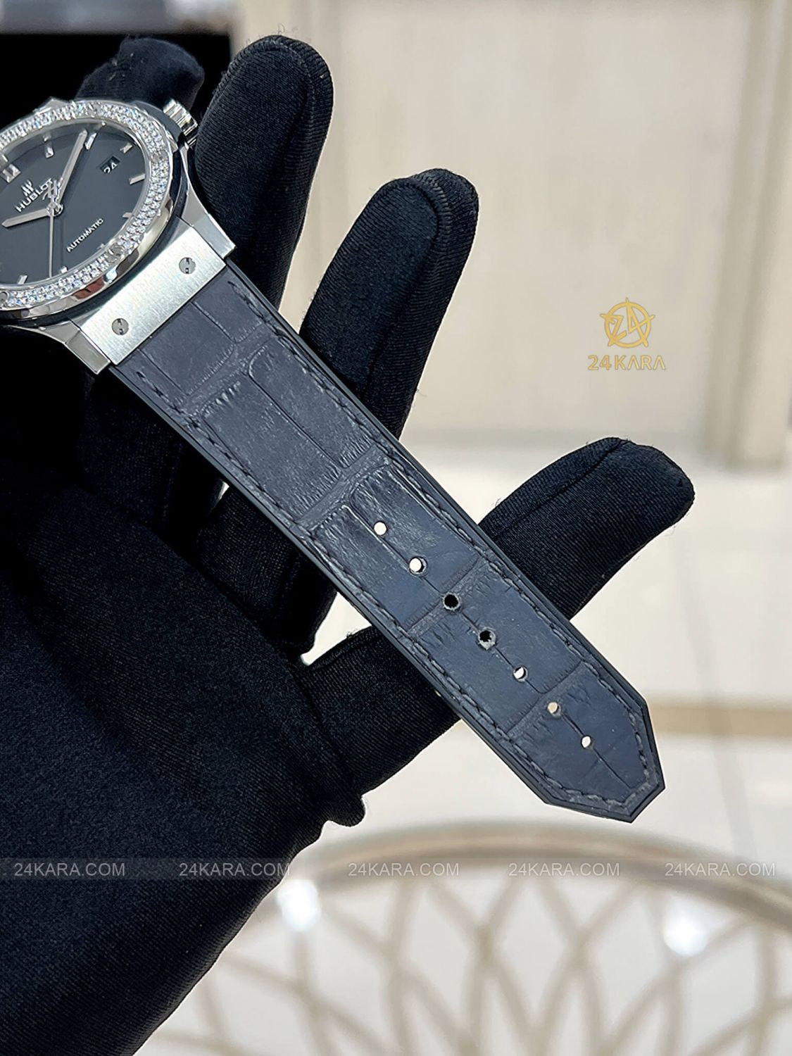 Đồng Hồ Hublot Classic Fusion 542.NX.1171.LR.1104 Kim Cương - Lướt