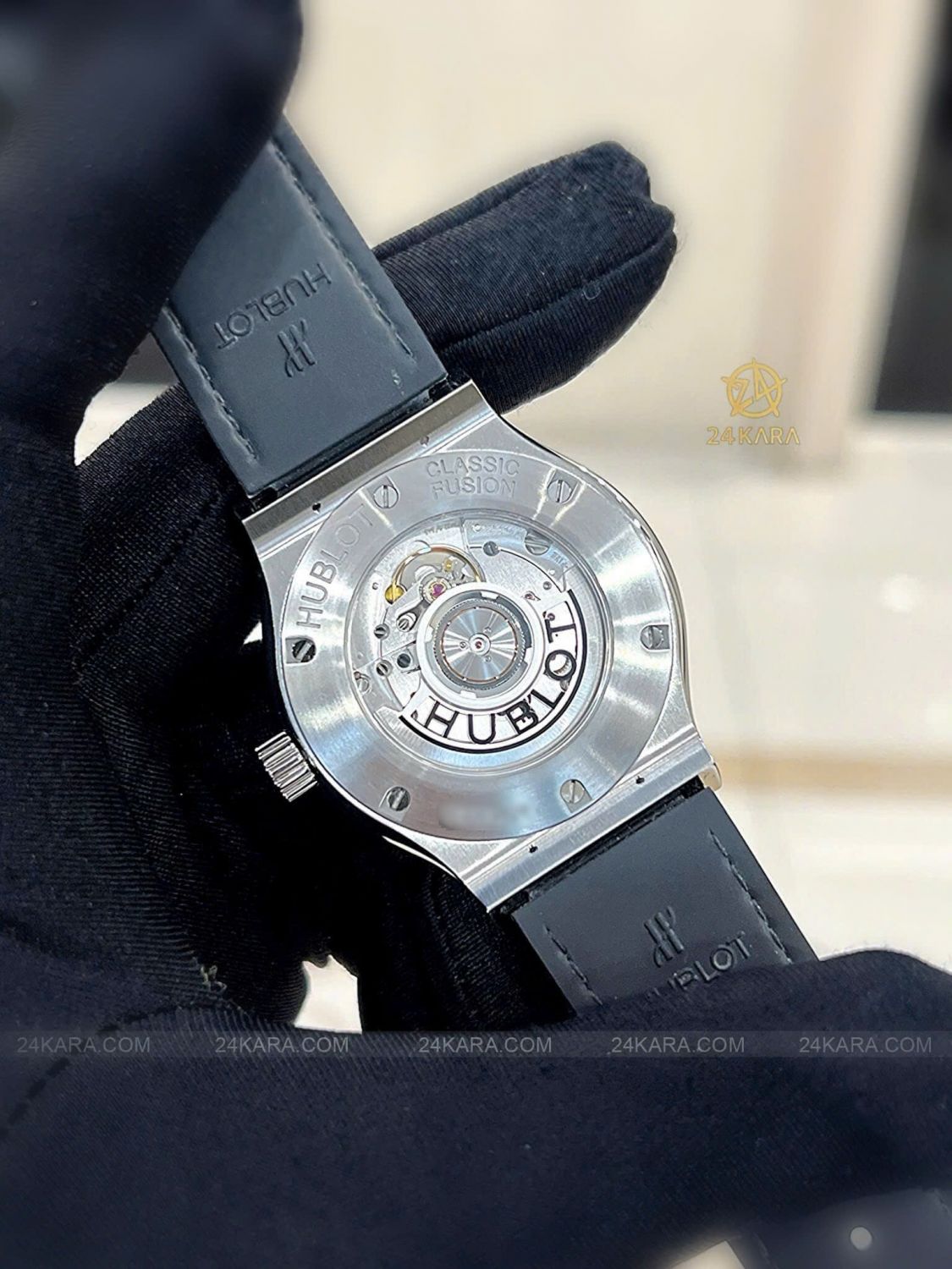 Đồng Hồ Hublot Classic Fusion 542.NX.1171.LR.1104 Kim Cương - Lướt