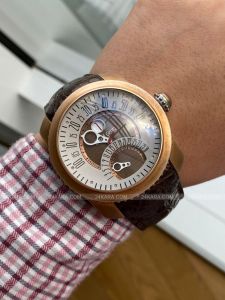 Đồng hồ Gérald Genta Gefica Biretro Safari Bronze & Titanium GBS.Y.98.330.CB.BD GBSY98330CBBD