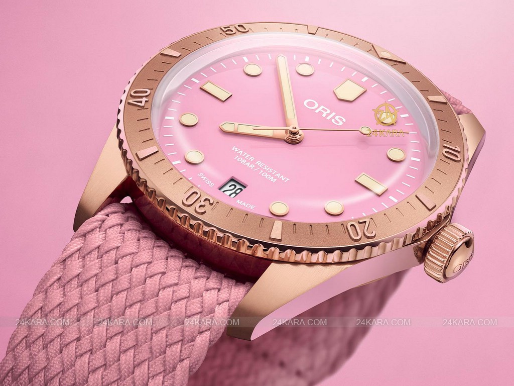 2022-oris-divers-sixty-five-cotton-candy-on-perlon-straps-9