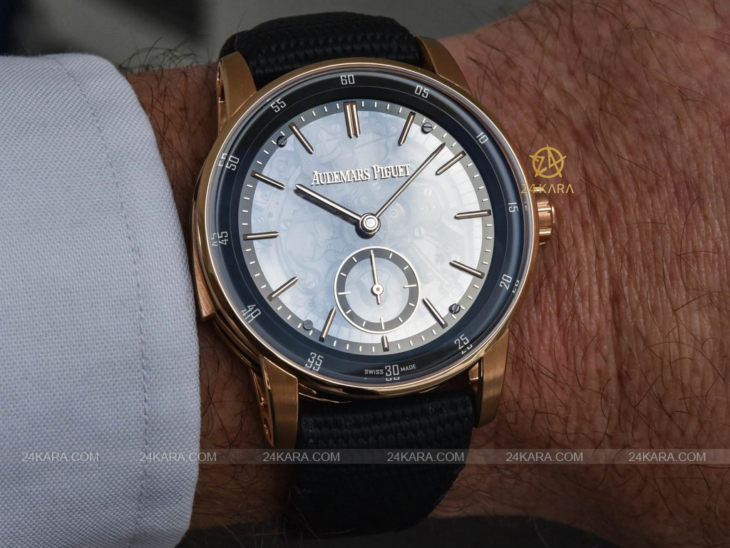code_11.59_by_audemars_piguet_minute_repeater_supersonnerie_26395nr.oo.d002kb.01-7