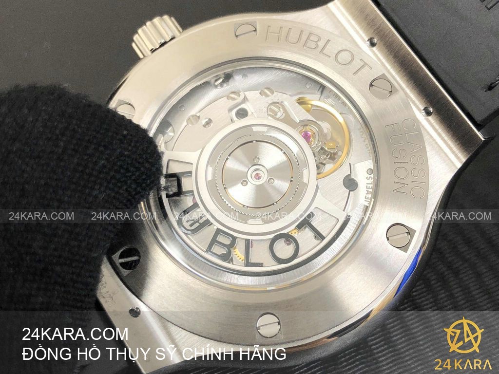 hublot_classic_fusion_titanium_diamonds_565.nx.1470.rx.1204-2