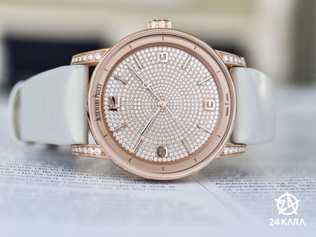 Trên tay chiếc đồng hồ Audemars Piguet Code 11.59 Selfwinding với 1000 viên kim cương rực rỡ!