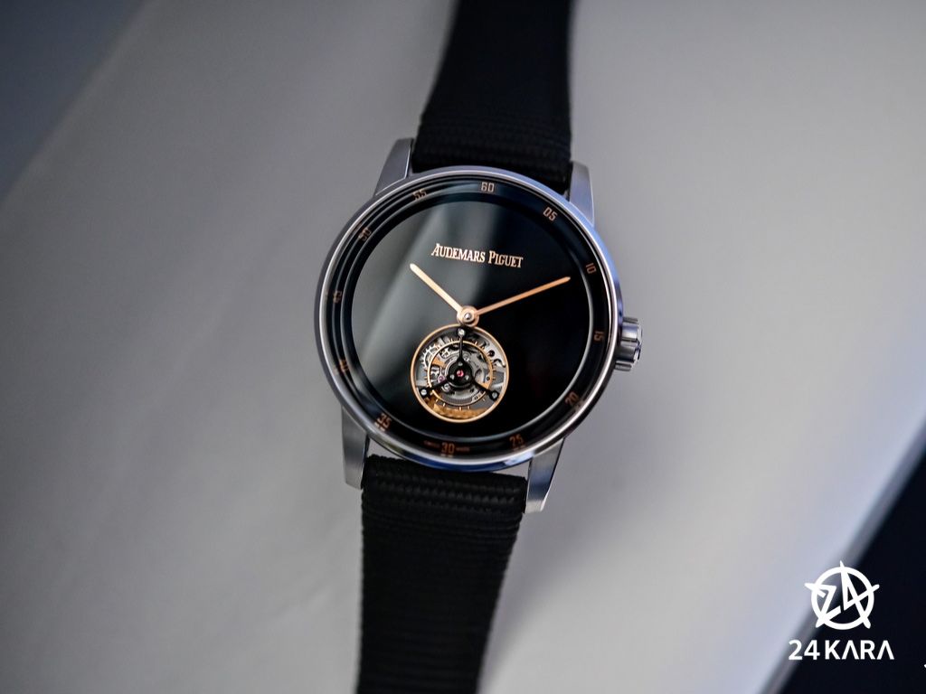 Giới thiệu đồng hồ Black Onyx/Ceramic Code 11.59 Flying Tourbillon 26396NB.OO.D002KB.01 mới