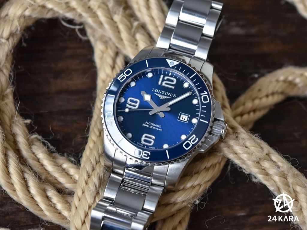 Đánh giá chi tiết đồng hồ Longines HydroConquest 43mm Blue Dial and Bezel