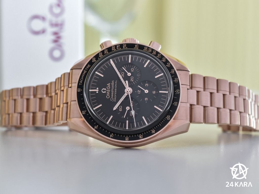 Giới thiệu đồng hồ Omega Speedmaster Moonwatch Professional Sedna Gold 310.60.42.50.01.001 mới